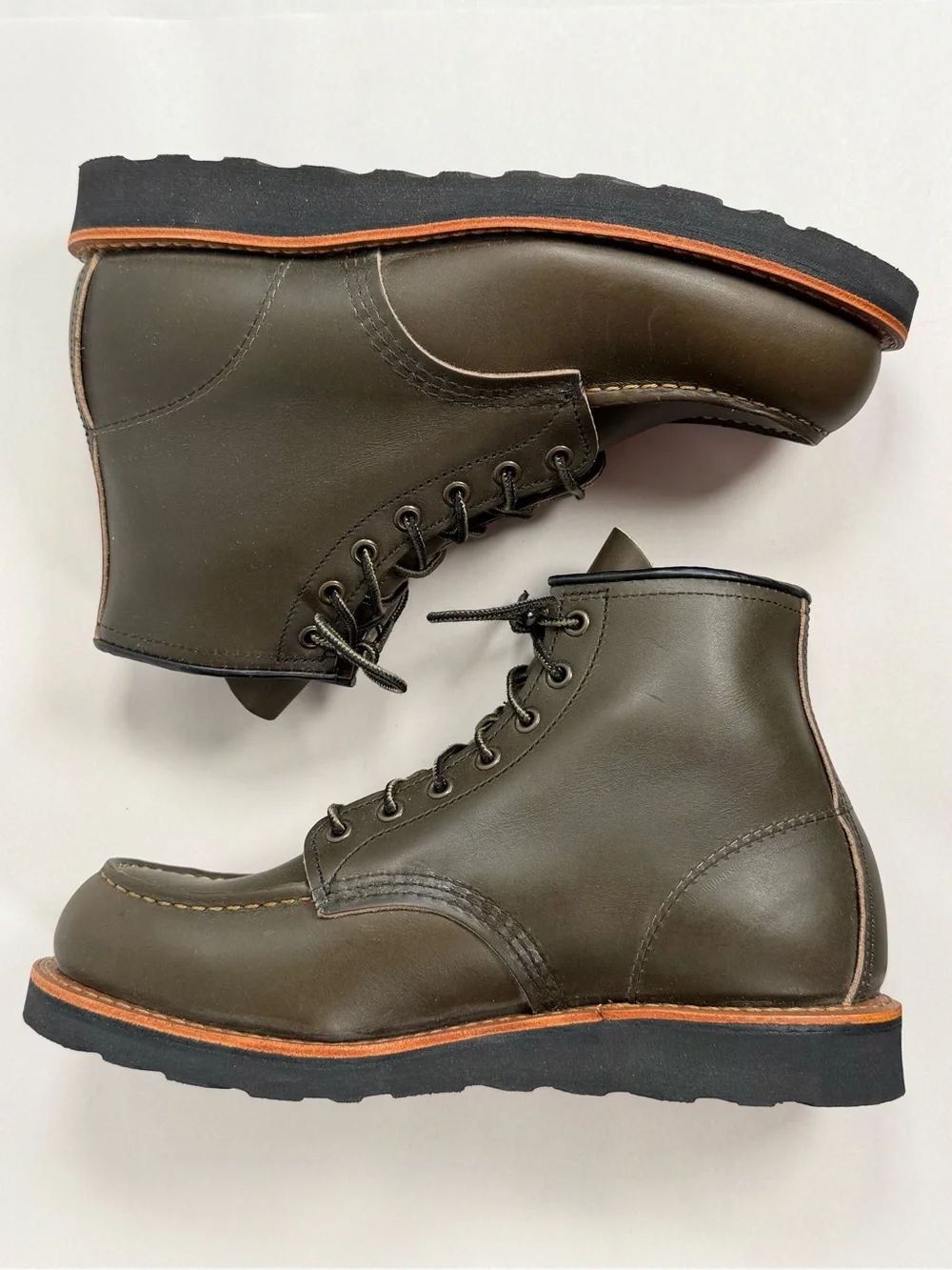 Red Wing Shoes Men’s Heritage Boots Size 8.5 D 8828 Alpine Portage Moc Toe USA